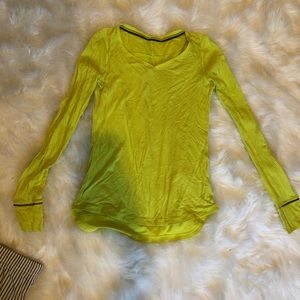 Lululemon top